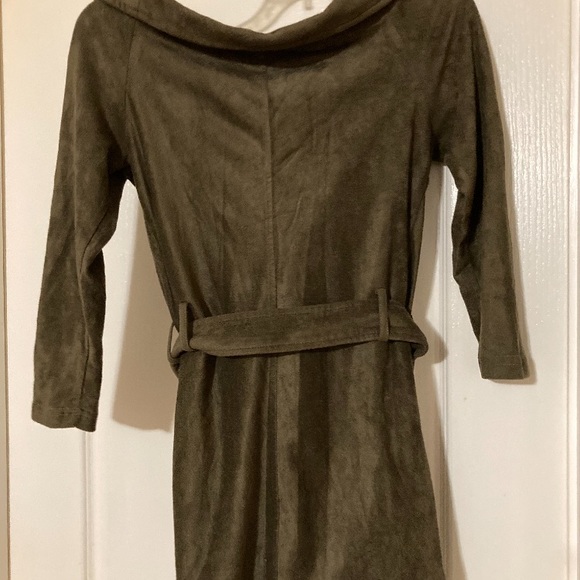 Fashion Nova - Women’s Tunic. Olive Green. Size Small - Picture 2 of 3